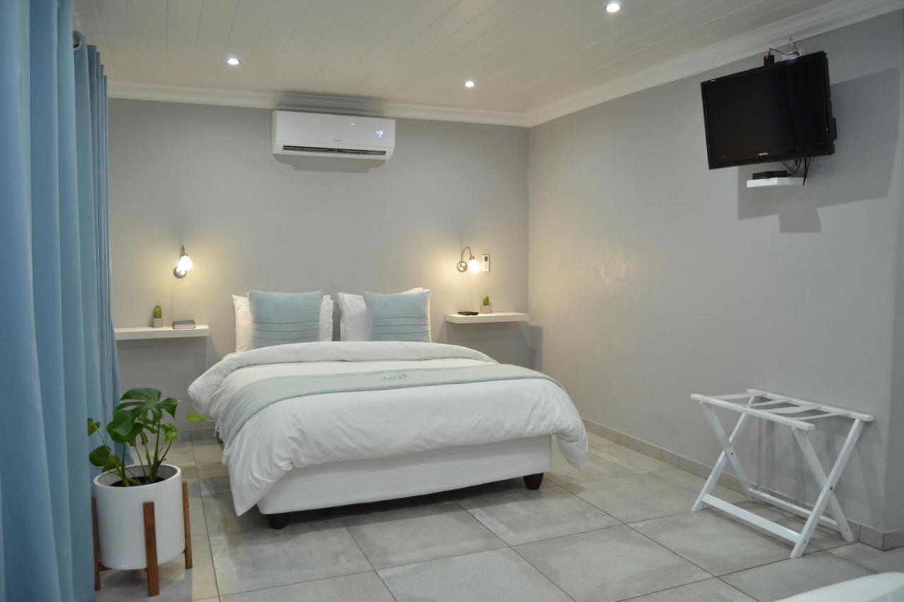 African Sands Guesthouse Load Shedding Free Блоемфонтейн Екстериор снимка